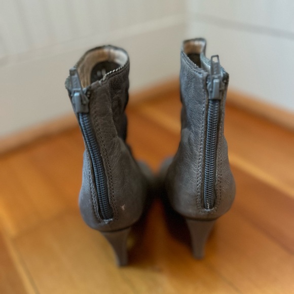 Sam Edelman open toe bootie - Krosby. - Picture 2 of 5